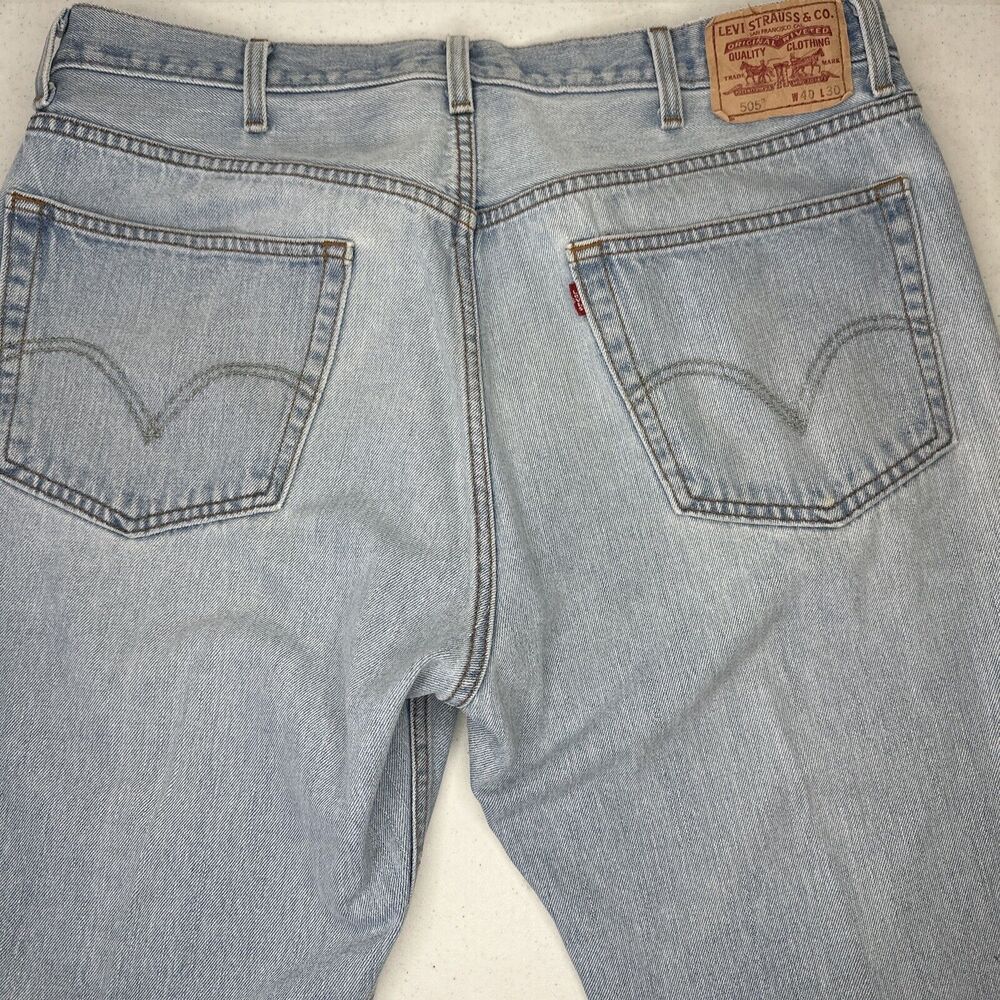 Levi’s 505 Regular Fit Straight Leg 40”x30” Light Wash Jeans‎ - Picture 2 of 10